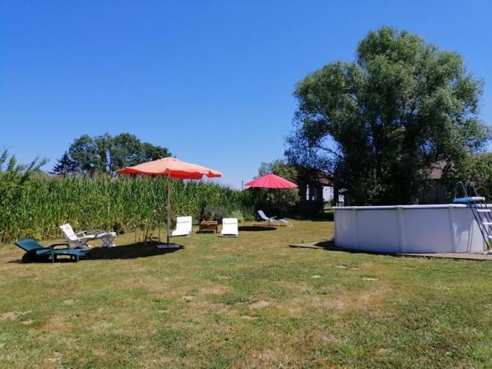 La Grange A Outeaux Bed and Breakfast Montpont-en-Bresse Buitenkant foto